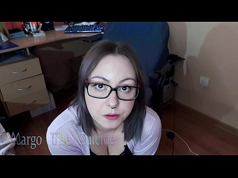 ❤️ Ko'zoynakli seksual qiz kamerada Dildoni chuqur so'radi ❤️ Slutsda bizda ❌